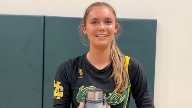 Mira Costa VB setter Charlie Fuerbringer Twitter screenshot